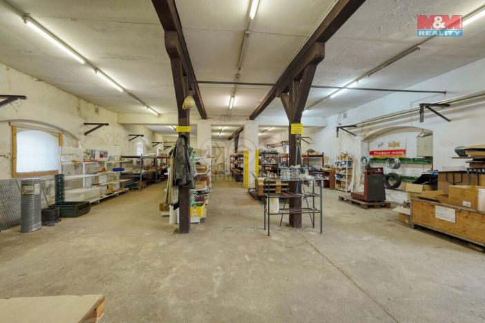 Prodej výrobních prostor, Chodová Planá, Kyjovská, 1564 m2