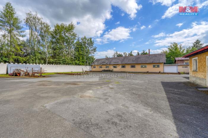 Prodej výrobních prostor, Chodová Planá, Kyjovská, 1564 m2