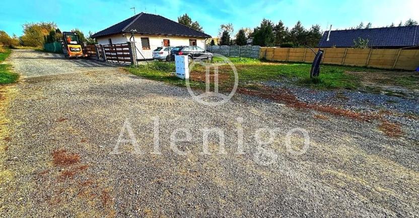 Prodej pozemku pro bydlení, Luštěnice, 380 m2