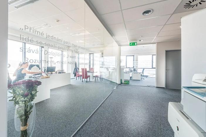 Pronájem kanceláře, Praha - Libeň, Českomoravská, 945 m2