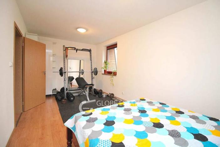 Prodej rodinného domu, Praha - Dolní Počernice, V padolině, 220 m2