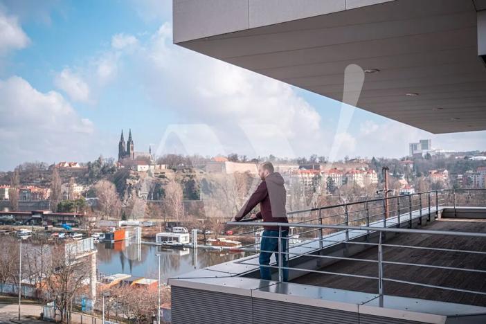 Pronájem kanceláře, Praha - Smíchov, Moulíkova, 323 m2
