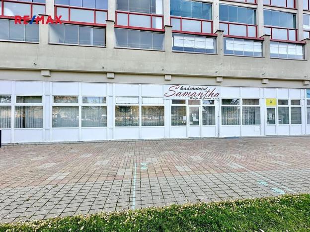 Prodej obchodního prostoru, Kladno, nám. Jana Masaryka, 288 m2