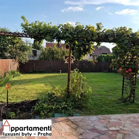 Prodej rodinného domu, Praha - Kyje, Vranovská, 290 m2