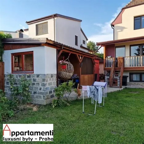 Prodej rodinného domu, Praha - Kyje, Vranovská, 290 m2