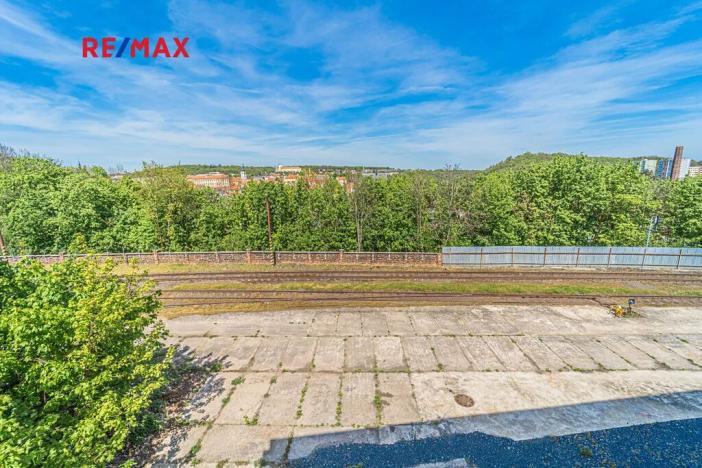 Pronájem skladu, Slaný, Netovická, 4800 m2