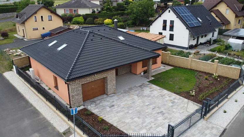 Prodej rodinného domu, Jenišov, U Vodojemu, 250 m2