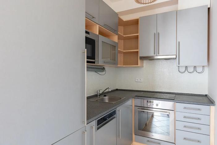 Pronájem bytu 1+kk, Praha - Žižkov, Husitská, 43 m2