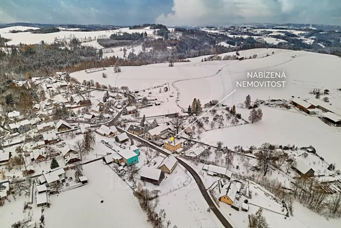 Prodej rodinného domu, Roztoky u Semil, 292 m2