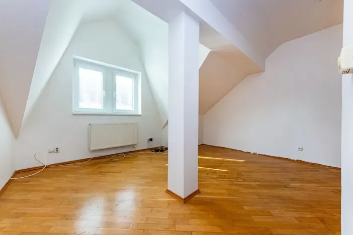 Pronájem bytu 2+kk, Praha - Vršovice, Kodaňská, 50 m2