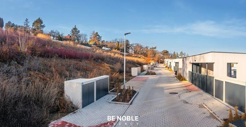 Prodej pozemku pro bydlení, Praha - Lysolaje, K Housličkám, 902 m2