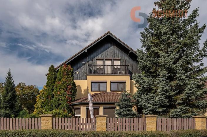 Prodej rodinného domu, Hlohovec, 350 m2