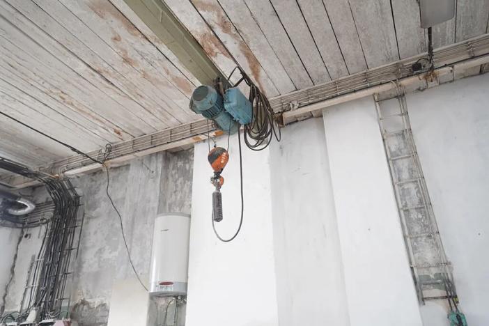 Pronájem výrobních prostor, Hrob, 350 m2