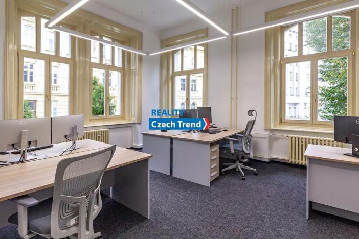 Prodej činžovního domu, Olomouc, Kollárovo nám., 2762 m2