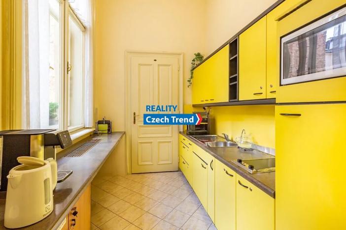 Prodej činžovního domu, Olomouc, Kollárovo nám., 2762 m2