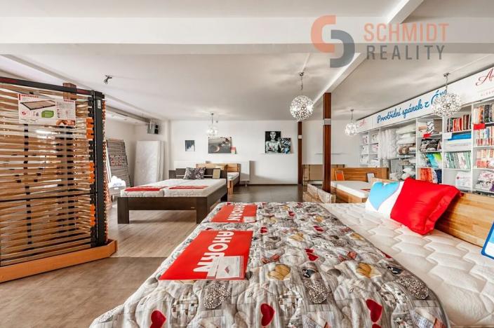 Prodej obchodního prostoru, Břeclav, U Tržiště, 214 m2