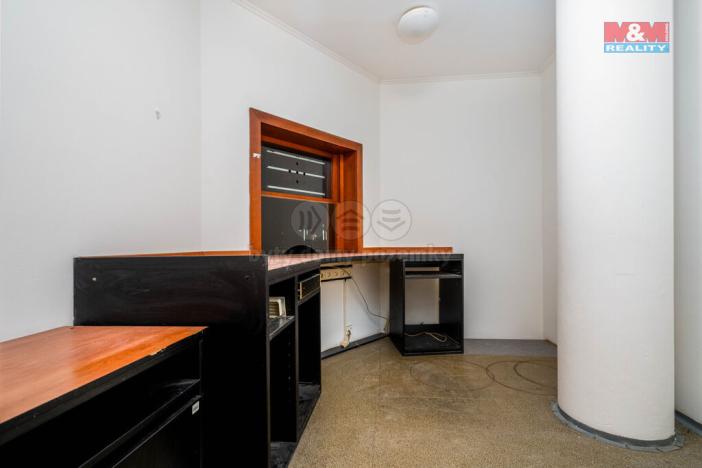 Prodej obchodního prostoru, Praha, Trnkovo náměstí, 324 m2