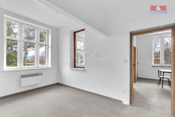 Prodej skladu, Lázně Bělohrad, Nádražní, 850 m2