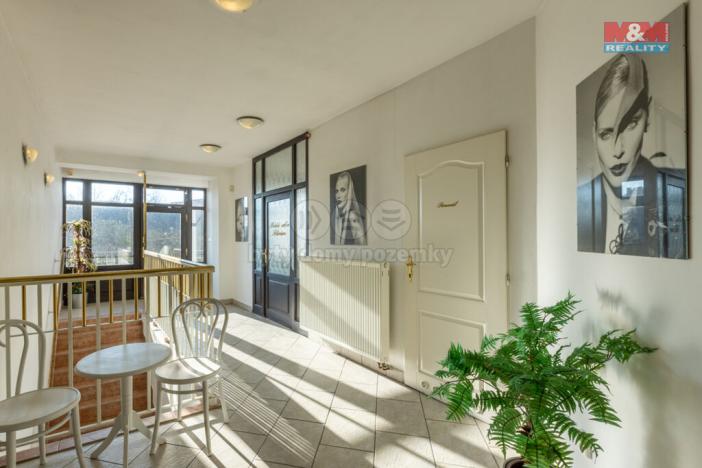 Prodej obchodního prostoru, Postoloprty, Marxovo náměstí, 440 m2