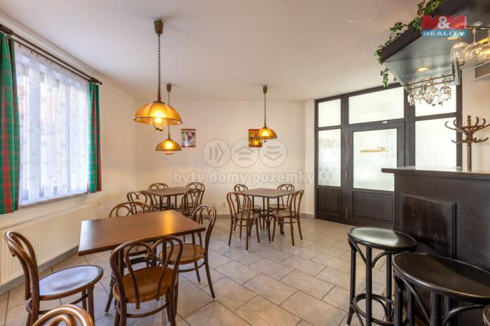 Prodej obchodního prostoru, Postoloprty, Marxovo náměstí, 440 m2