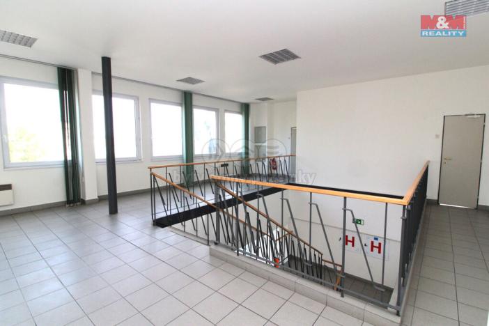 Pronájem kanceláře, Praha - Strašnice, Pod kapličkou, 695 m2