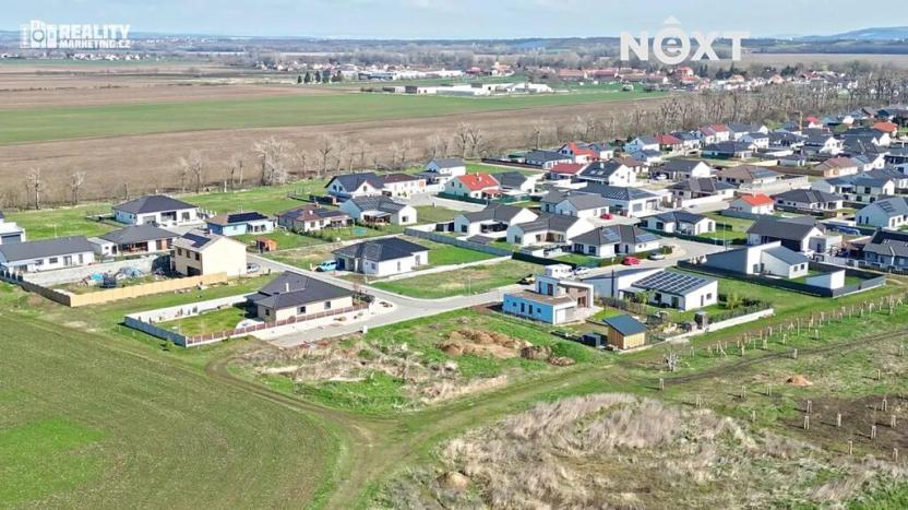 Prodej pozemku pro bydlení, Pohořelice, Květinová, 852 m2