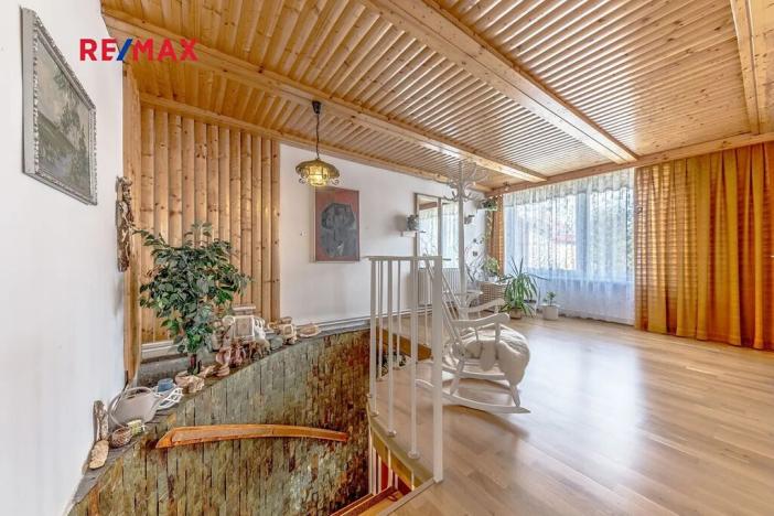 Prodej rodinného domu, Praha - Dolní Počernice, Novozámecká, 231 m2