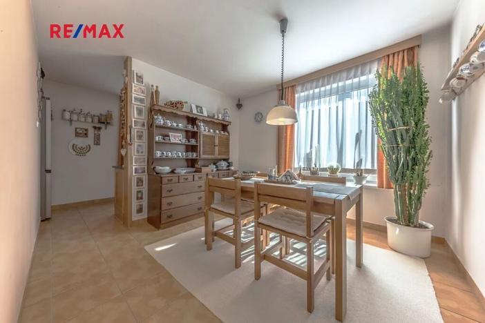 Prodej rodinného domu, Praha - Dolní Počernice, Novozámecká, 231 m2