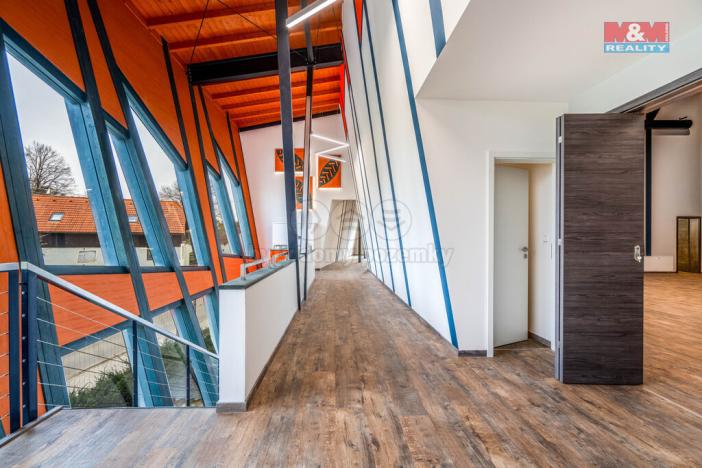 Prodej obchodního prostoru, Okrouhlo, 1076 m2