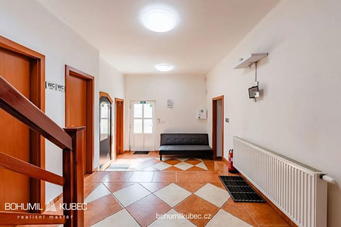 Prodej skladu, Planá nad Lužnicí, Husova, 761 m2