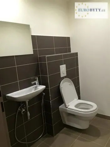 Prodej obchodního prostoru, Praha - Nusle, Na Jezerce, 74 m2