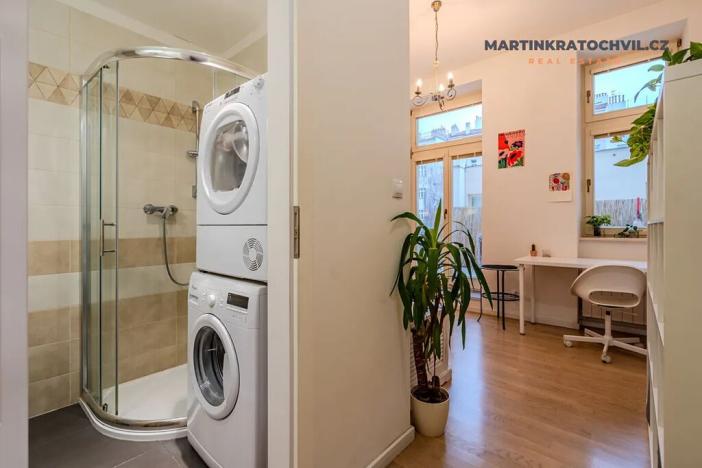 Prodej bytu 1+kk, Praha - Bubeneč, Korunovační, 52 m2