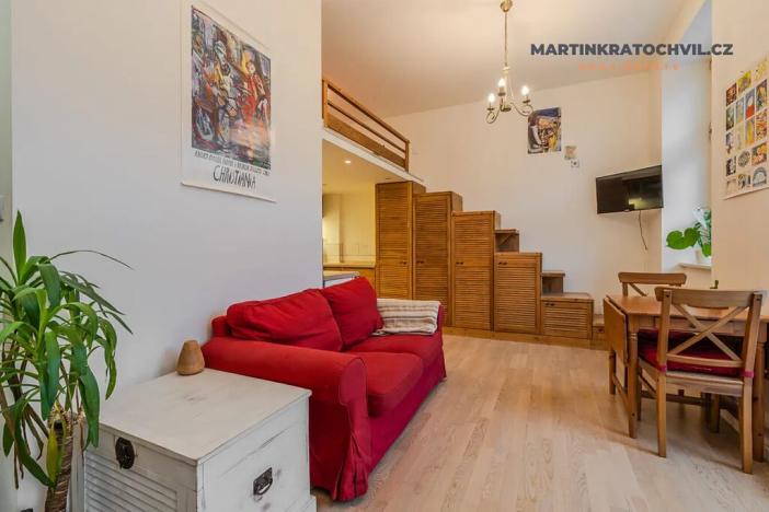 Prodej bytu 1+kk, Praha - Bubeneč, Korunovační, 52 m2