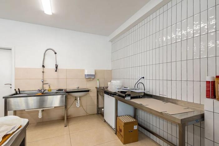 Prodej obchodního prostoru, Praha - Vršovice, Petrohradská, 123 m2