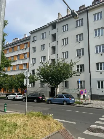 Pronájem bytu 1+kk, Praha - Vršovice, Ruská, 28 m2