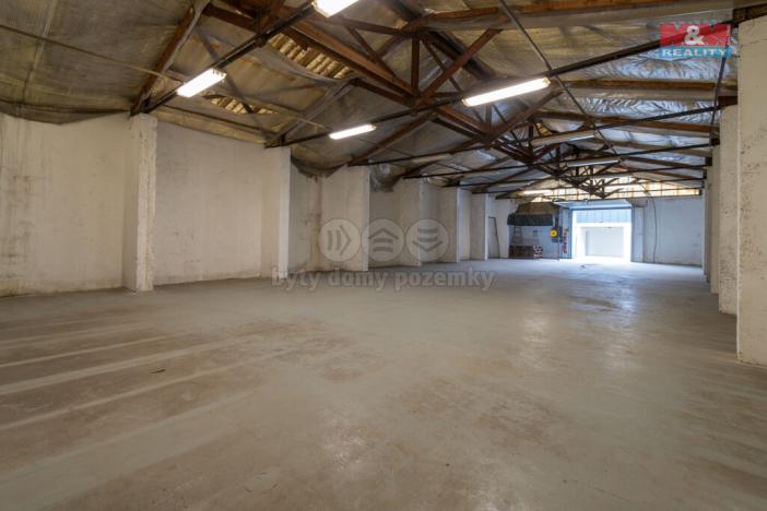 Pronájem skladu, Třanovice, 550 m2