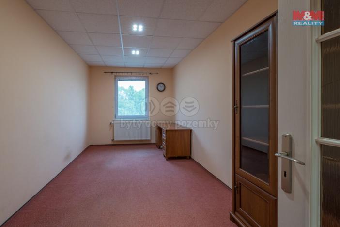 Pronájem skladu, Třanovice, 550 m2