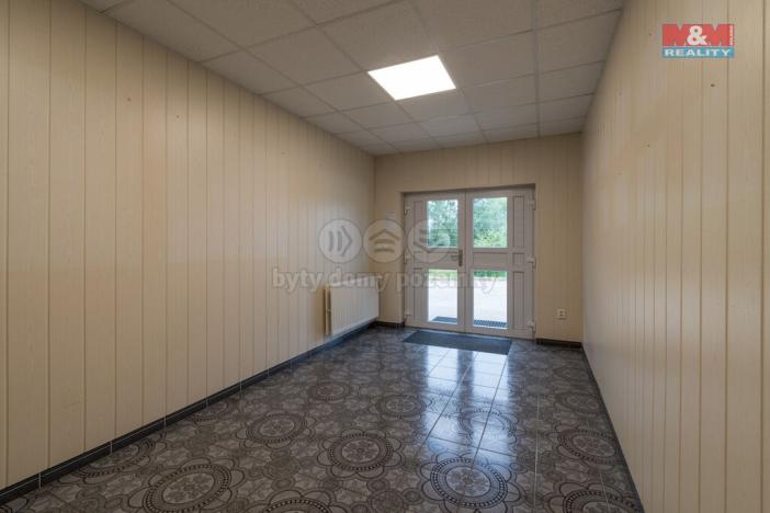 Pronájem kanceláře, Třanovice, 550 m2