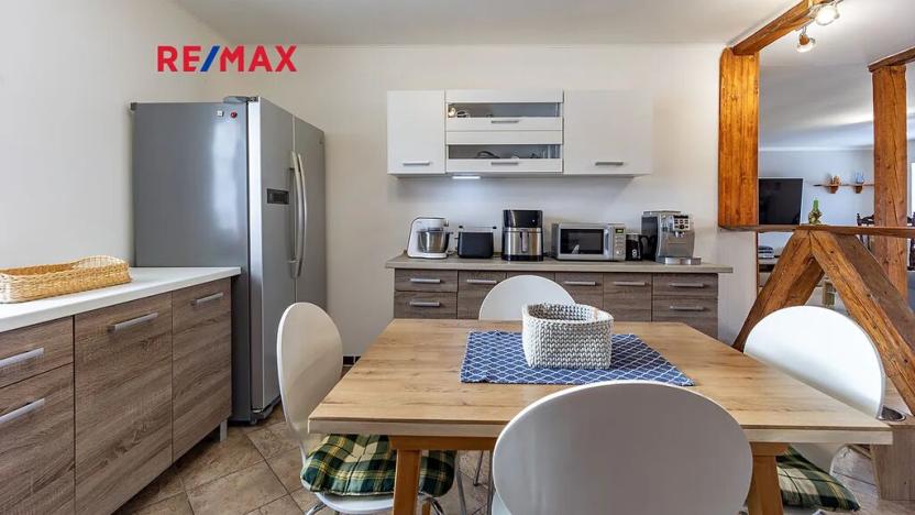 Prodej rodinného domu, Žandov, 296 m2