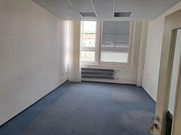 Pronájem kanceláře, Brno, Šumavská, 800 m2