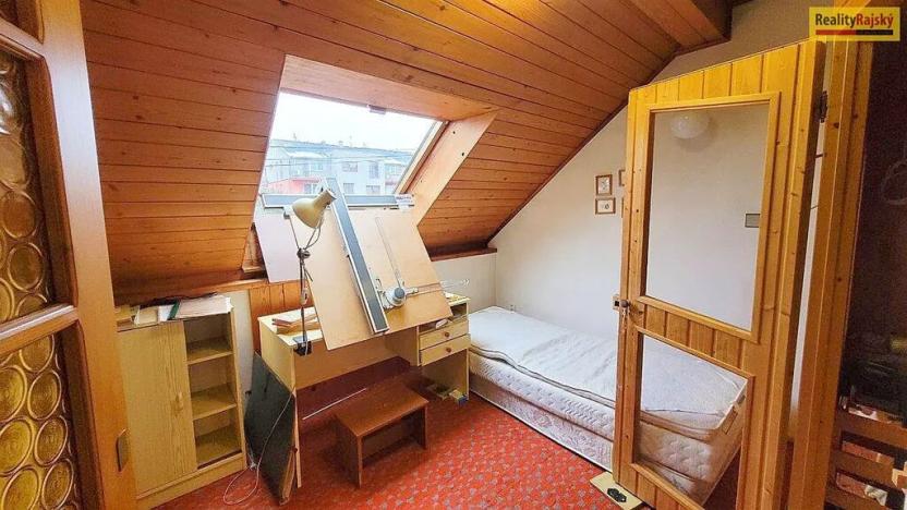 Prodej rodinného domu, Praha - Kolovraty, Za podjezdem, 160 m2