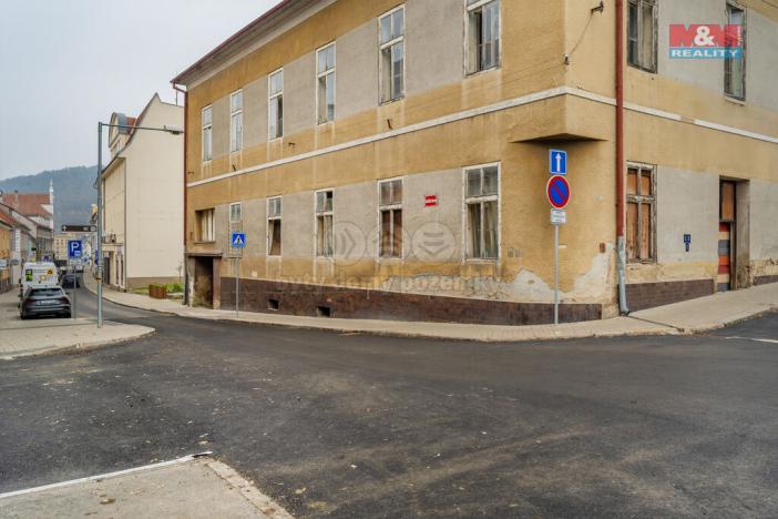 Prodej rodinného domu, Bílina, 1200 m2