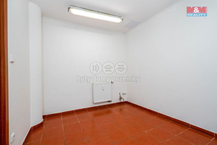 Pronájem obchodního prostoru, Praha, Trnkovo náměstí, 324 m2