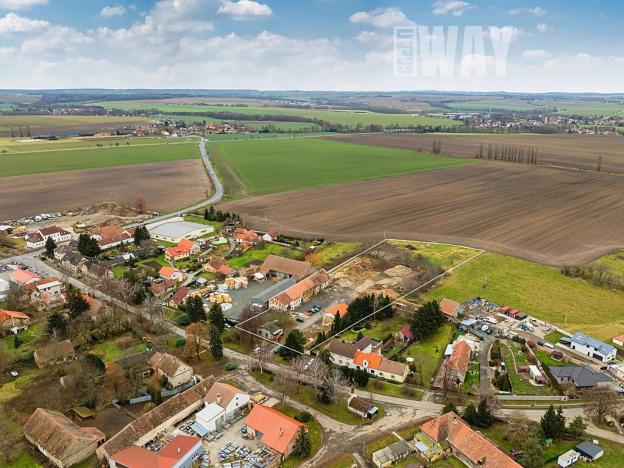 Pronájem komerčního pozemku, Kořenice, 11302 m2