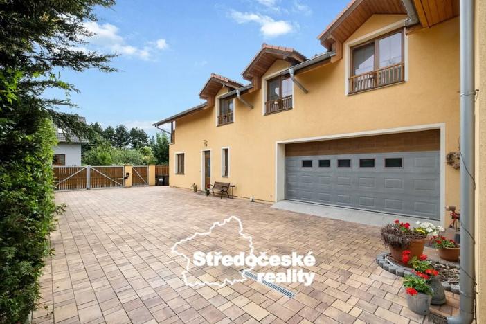 Prodej rodinného domu, Bašť, Do Polí, 290 m2