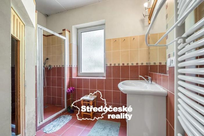 Prodej rodinného domu, Bašť, Do Polí, 290 m2