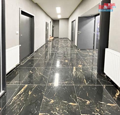 Pronájem restaurace, Hlinsko, Poděbradovo náměstí, 350 m2