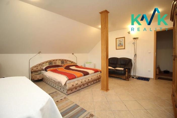 Prodej rodinného domu, Tři Sekery, 240 m2