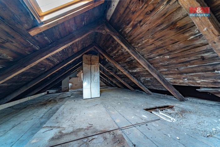 Prodej rodinného domu, Plesná, 5. května, 199 m2