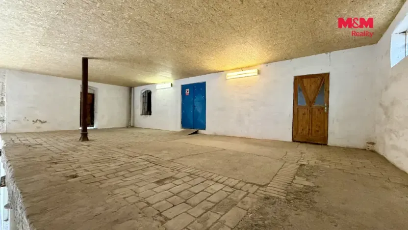Pronájem skladu, Louny, Říční, 204 m2